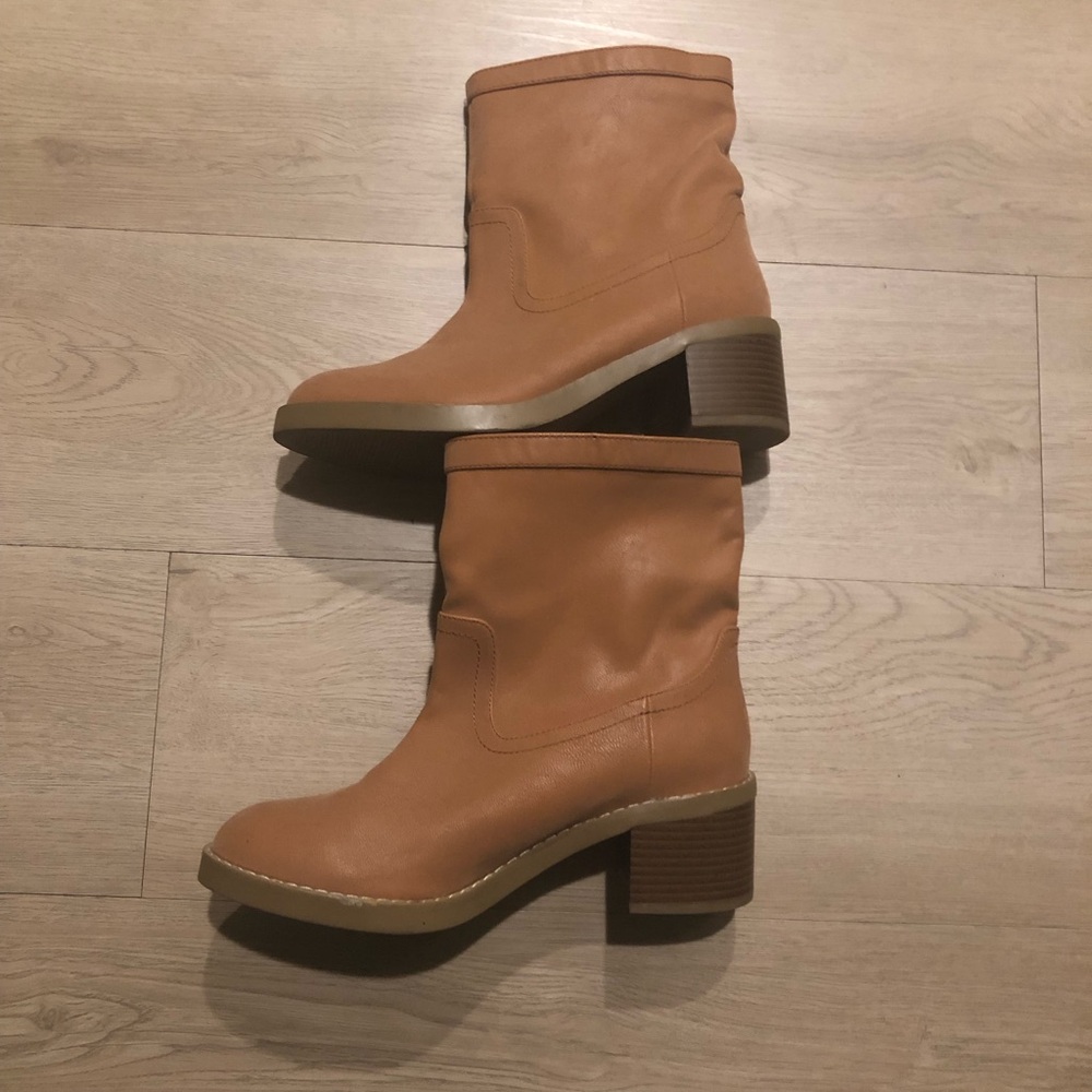 LOFT Missy Cognac Faux Leather/Suede High Ankle Boots Size 8. Good Condition